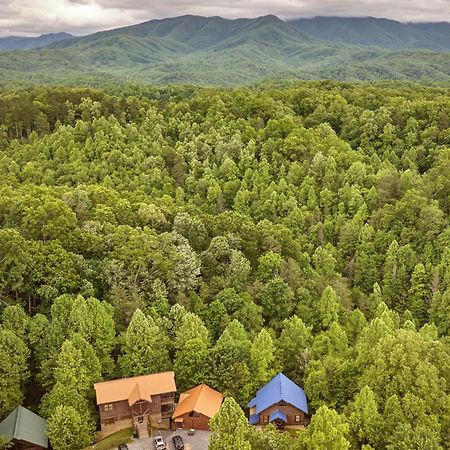 Chalet Damour Gatlinburg Exterior photo